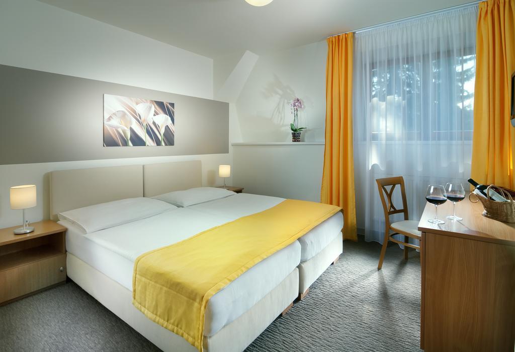 Hotel Vz Bedrichov ชปินด์เลอรูฟ มลิน ห้อง รูปภาพ